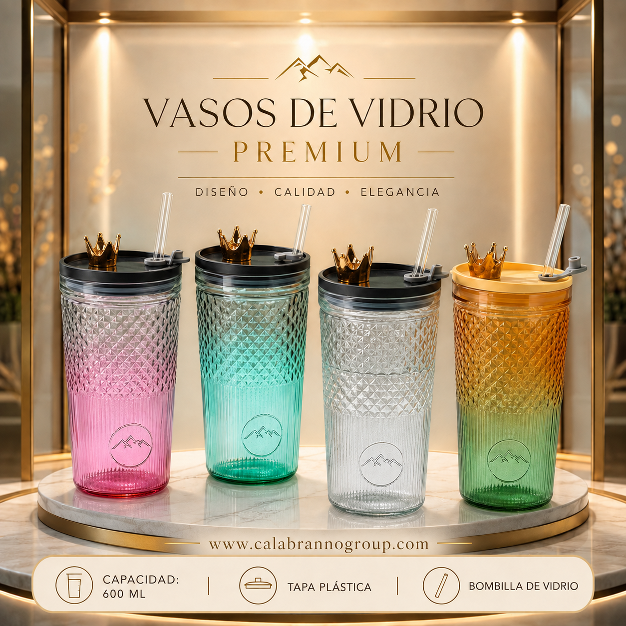 VASO DE VIDRIO TEXTURADO 600 ML CON TAPA PLÁSTICA Y BOMBILLA DE VIDRIO