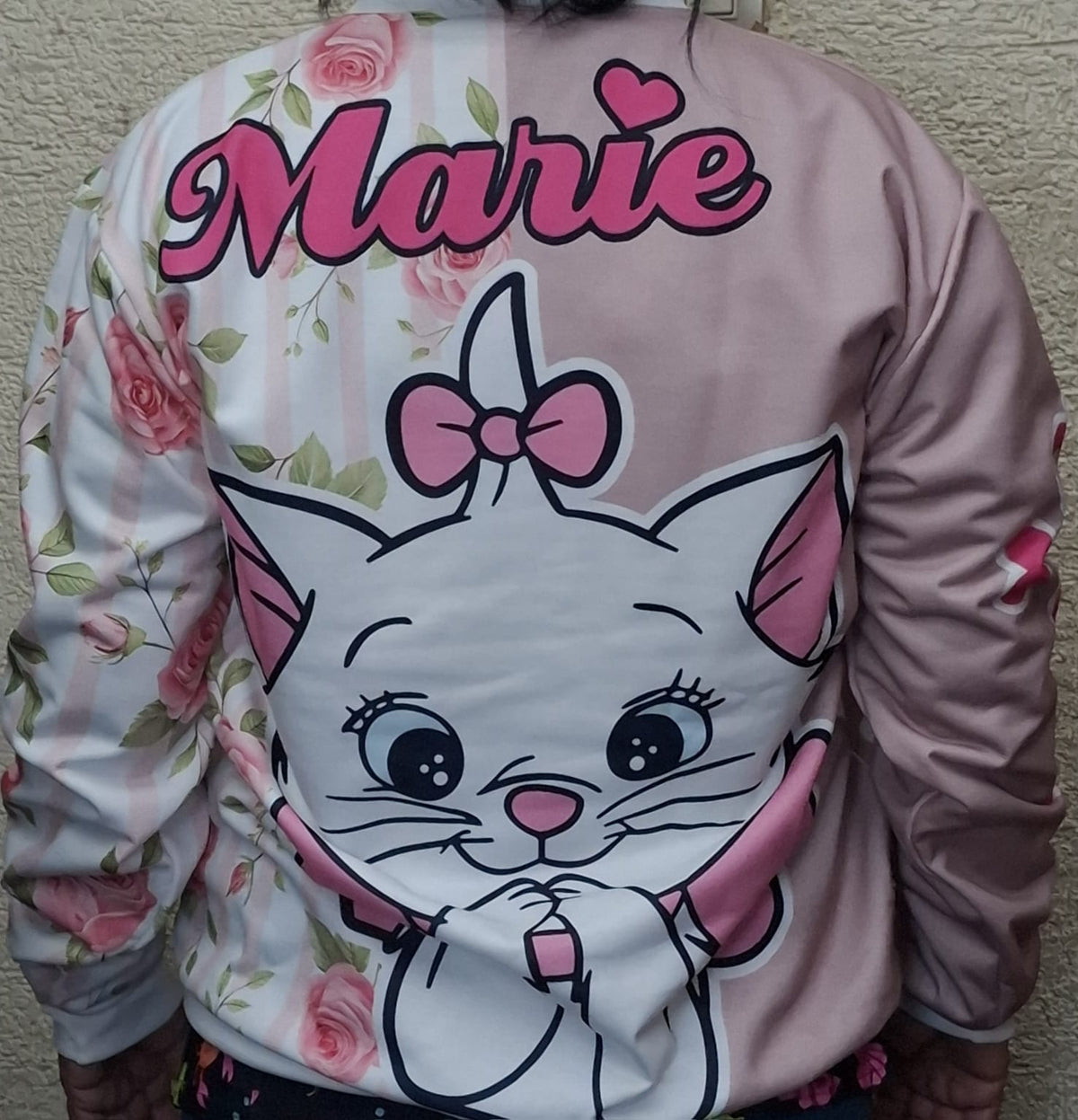 POLERÓN DE ALGODÓN MARIE ESTAMPADO FLORAL ROSADO – MANGA LARGA
